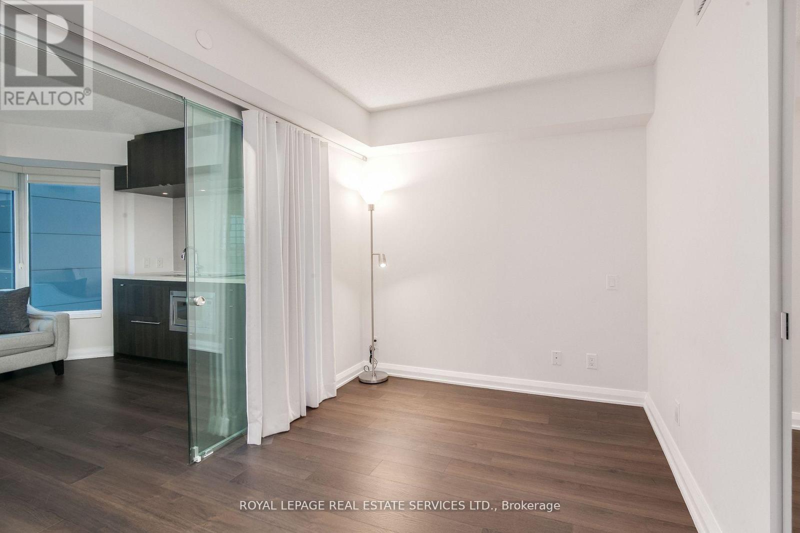 1105 - 155 Yorkville Avenue, Toronto, Ontario  M5R 0B4 - Photo 13 - C12805980