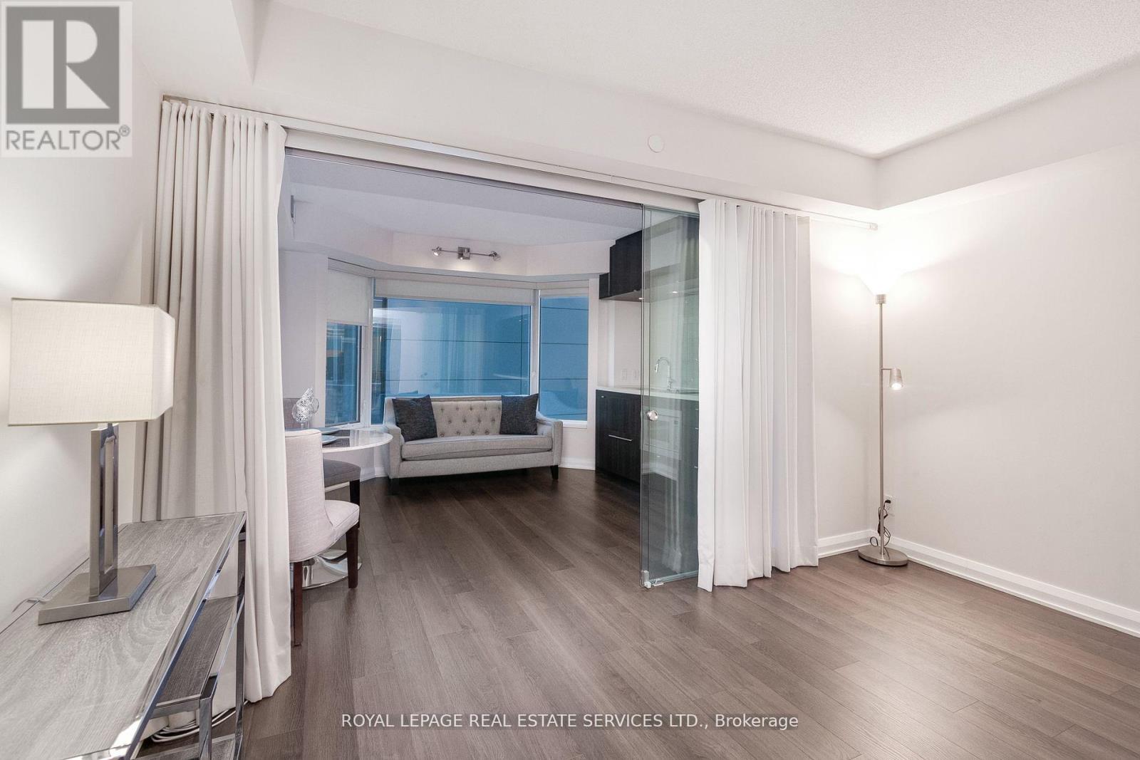 1105 - 155 Yorkville Avenue, Toronto, Ontario  M5R 0B4 - Photo 14 - C12805980