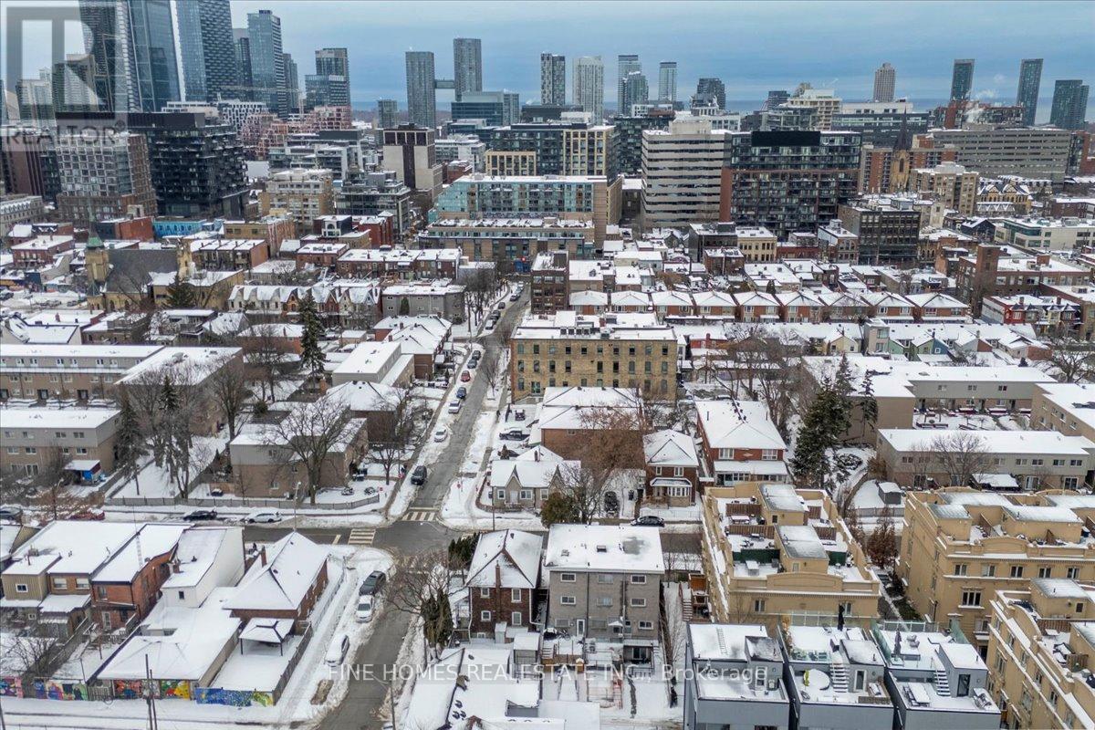 48 Carr Street, Toronto, Ontario  M5T 1B7 - Photo 10 - C12805982