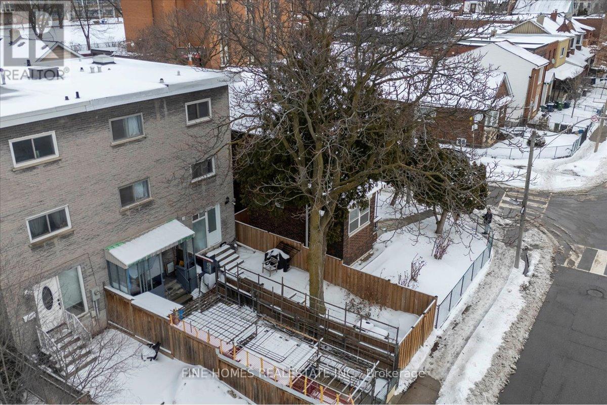 48 Carr Street, Toronto, Ontario  M5T 1B7 - Photo 13 - C12805982