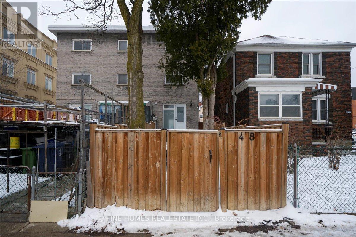 48 Carr Street, Toronto, Ontario  M5T 1B7 - Photo 5 - C12805982