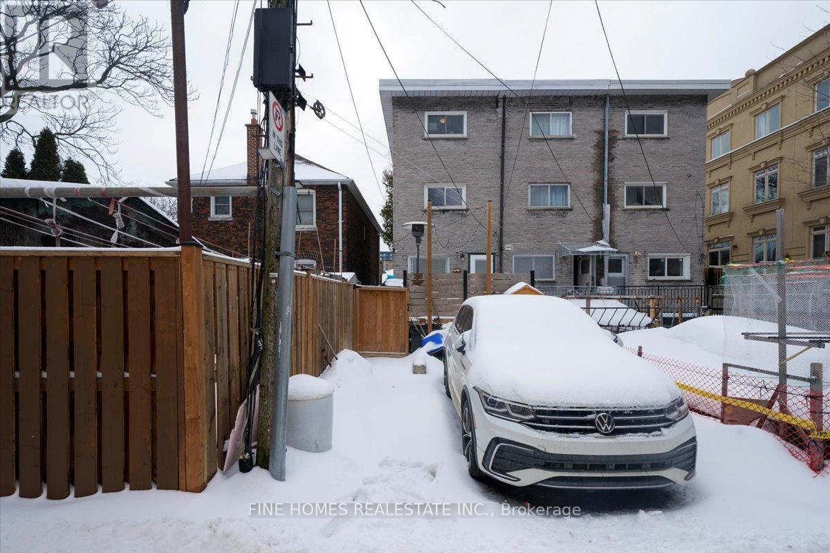 48 Carr Street, Toronto, Ontario  M5T 1B7 - Photo 6 - C12805982