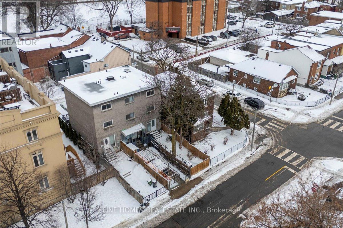 48 Carr Street, Toronto, Ontario  M5T 1B7 - Photo 7 - C12805982