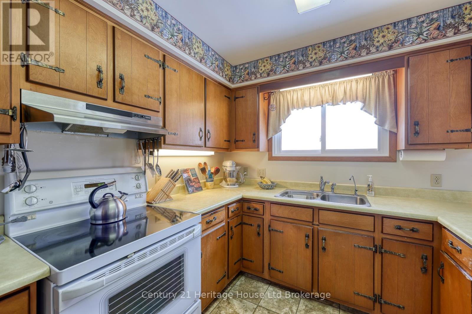 806019 Oxford Rd 29 Road S, Blandford-Blenheim, Ontario  N0J 1M0 - Photo 12 - X12806078