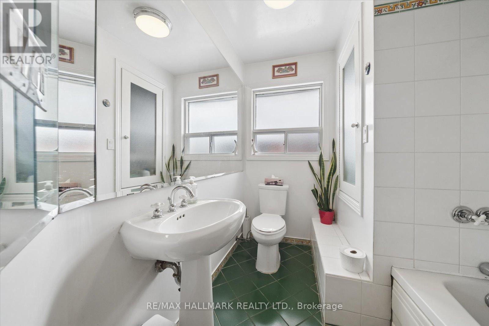 7 Rutledge Avenue, Toronto (Eglinton East), Ontario  M1K 3X5 - Photo 21 - E12805910