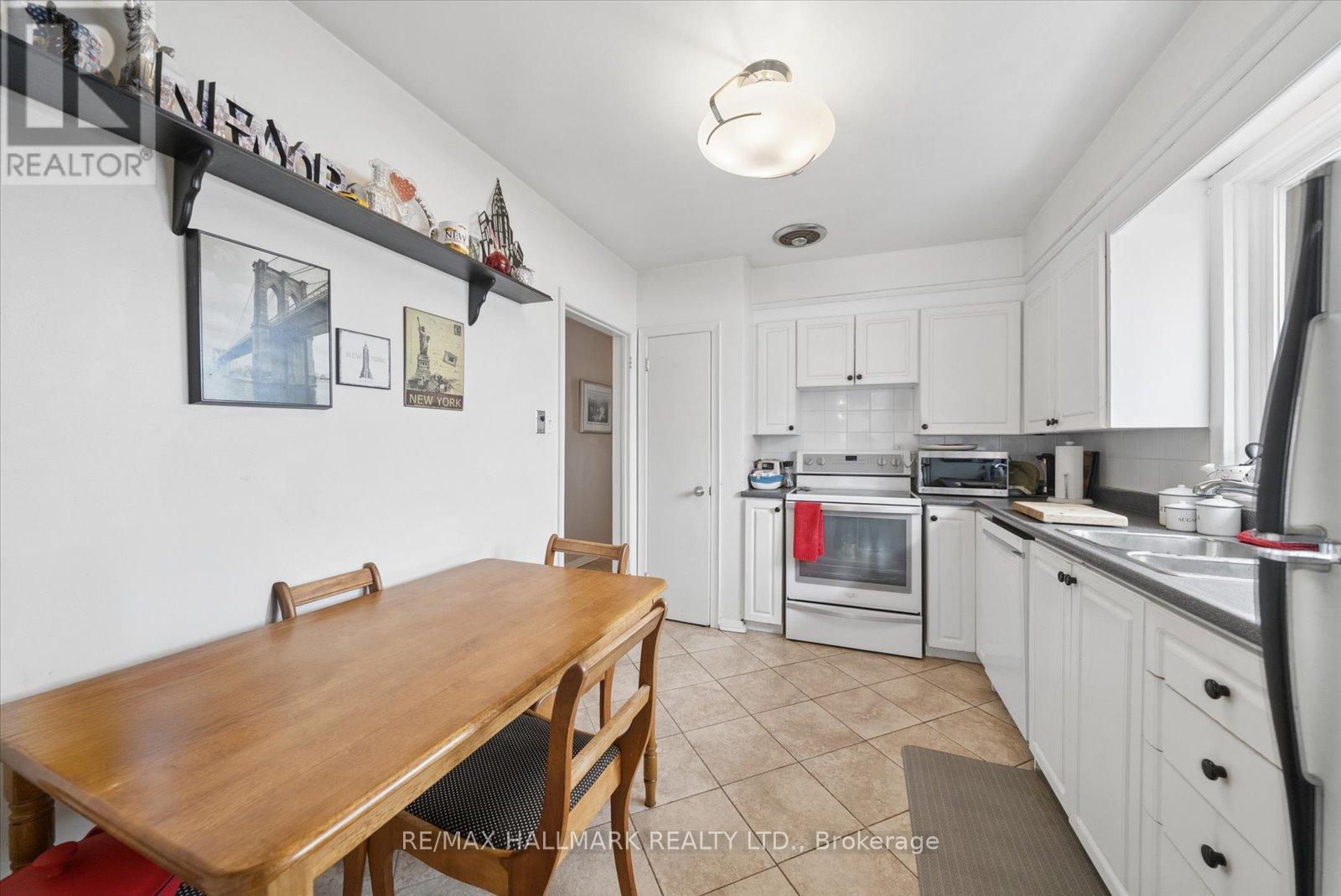 7 Rutledge Avenue, Toronto (Eglinton East), Ontario  M1K 3X5 - Photo 9 - E12805910