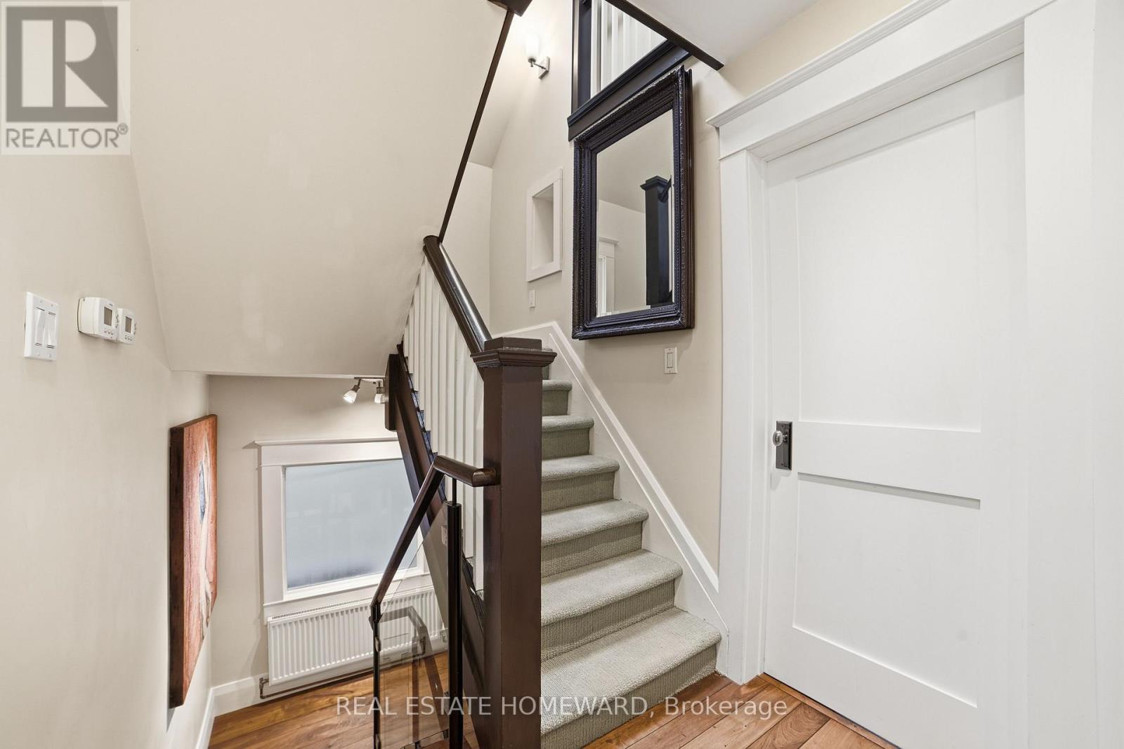 101 Bertmount Avenue, Toronto, Ontario  M4M 2X8 - Photo 18 - E12805942