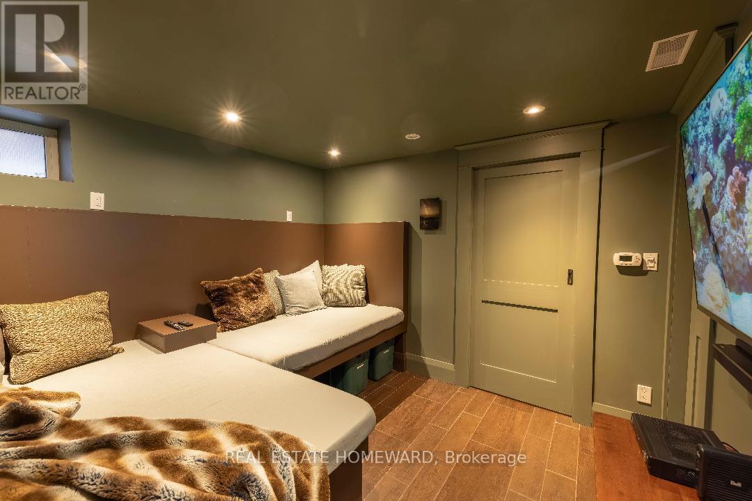 101 Bertmount Avenue, Toronto, Ontario  M4M 2X8 - Photo 27 - E12805942