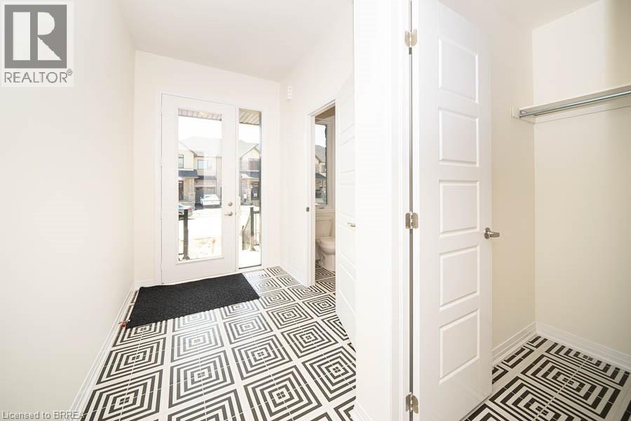 74 Granka Street Unit# Main, Brantford, Ontario  N3T 0X4 - Photo 3 - 40806476