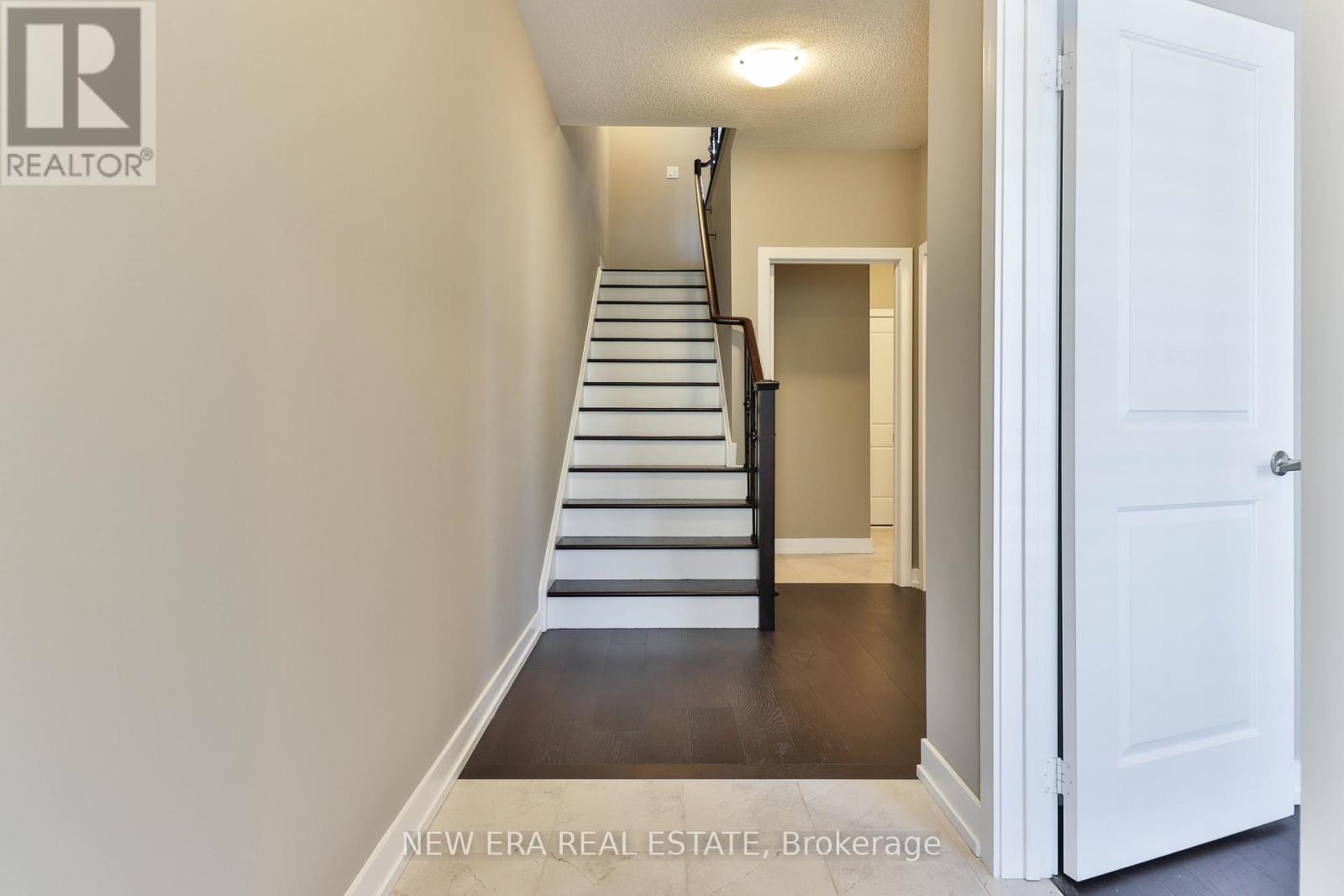 81 Stauffer Crescent, Markham (Cornell), Ontario  L6B 1R1 - Photo 7 - N12805992