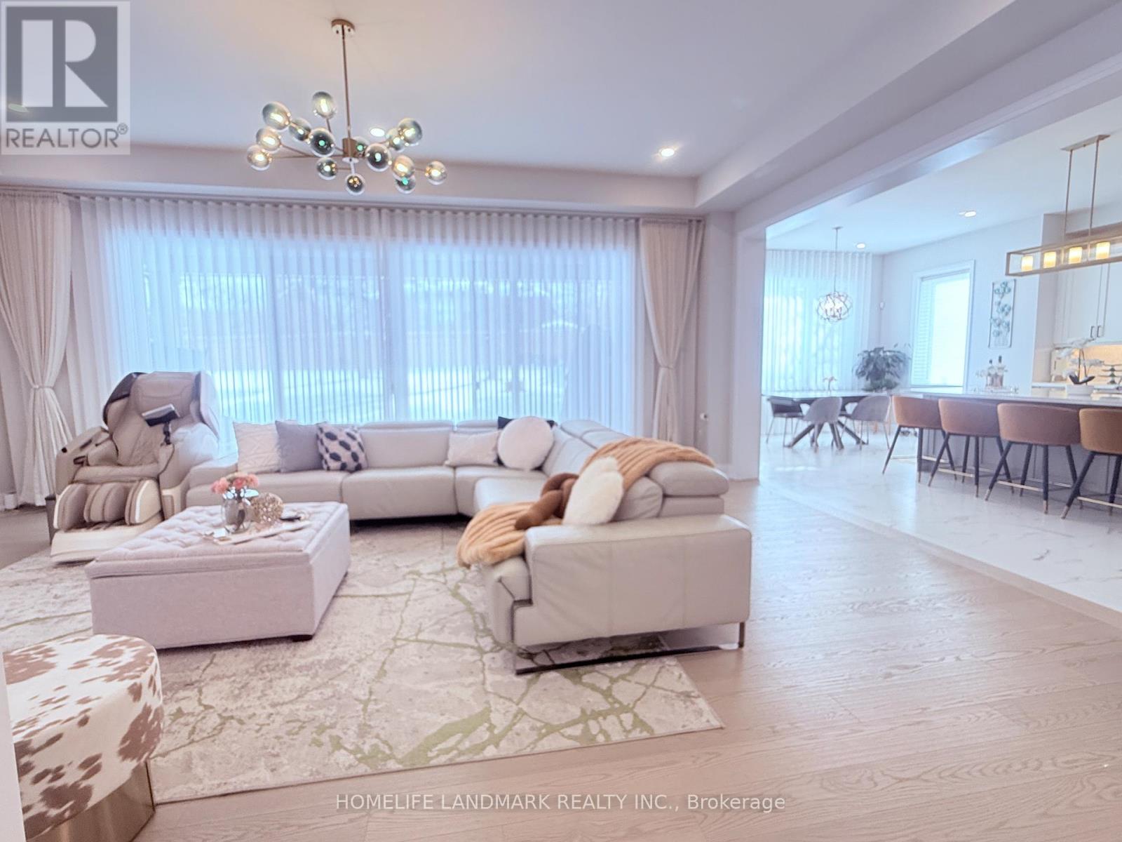 37 Wallace Merchant Court, Aurora (Aurora Highlands), Ontario  L4A 4A5 - Photo 12 - N12806018