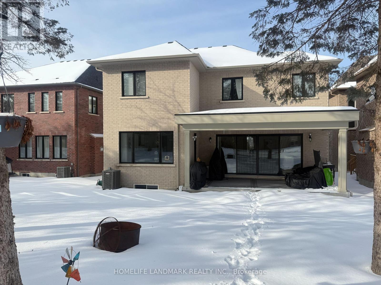 37 Wallace Merchant Court, Aurora (Aurora Highlands), Ontario  L4A 4A5 - Photo 32 - N12806018