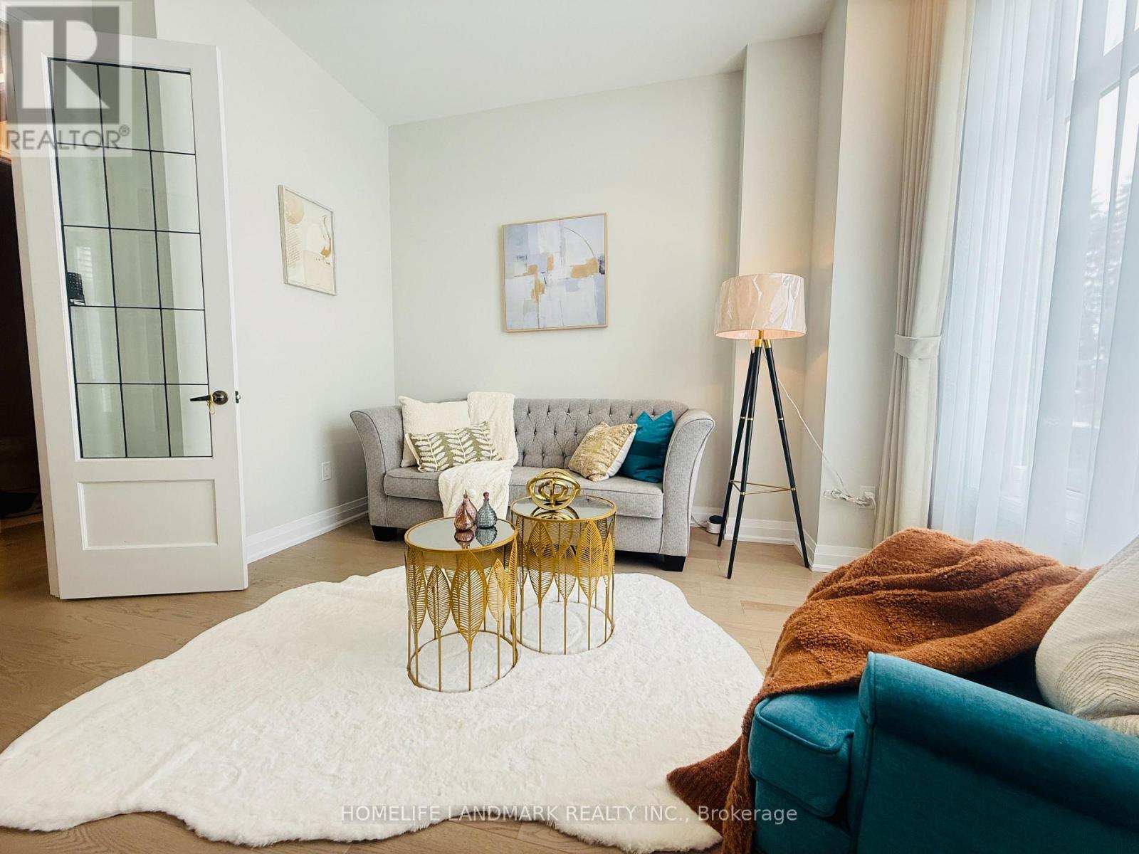 37 Wallace Merchant Court, Aurora (Aurora Highlands), Ontario  L4A 4A5 - Photo 7 - N12806018