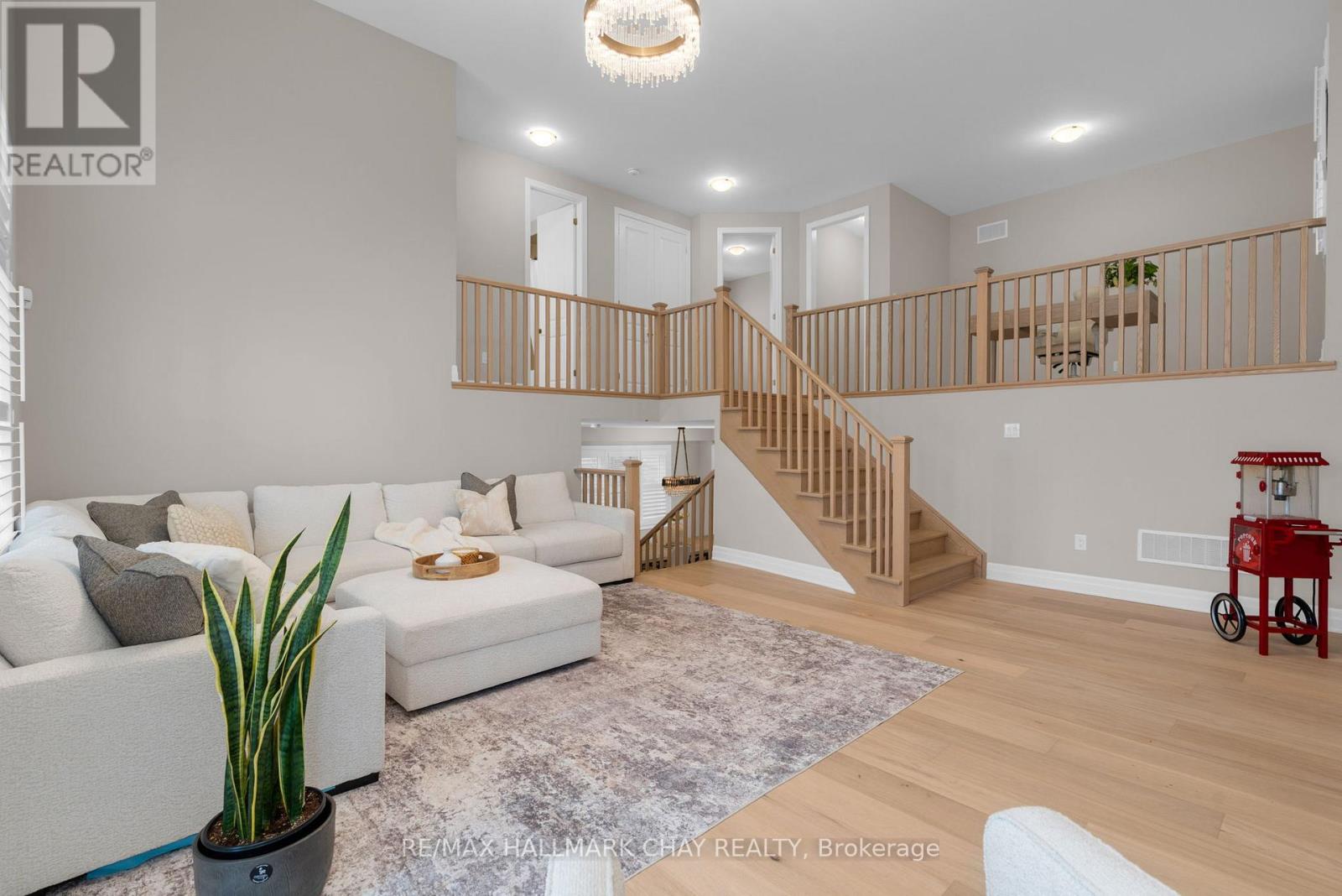 721 Mika Street, Innisfil, Ontario  L9S 0R8 - Photo 15 - N12806042