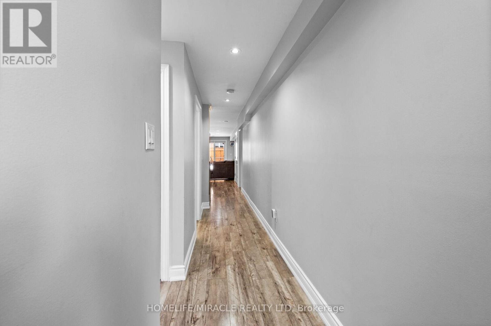 3 Agincourt Road, Vaughan, Ontario  L4L 2Z7 - Photo 34 - N12806048