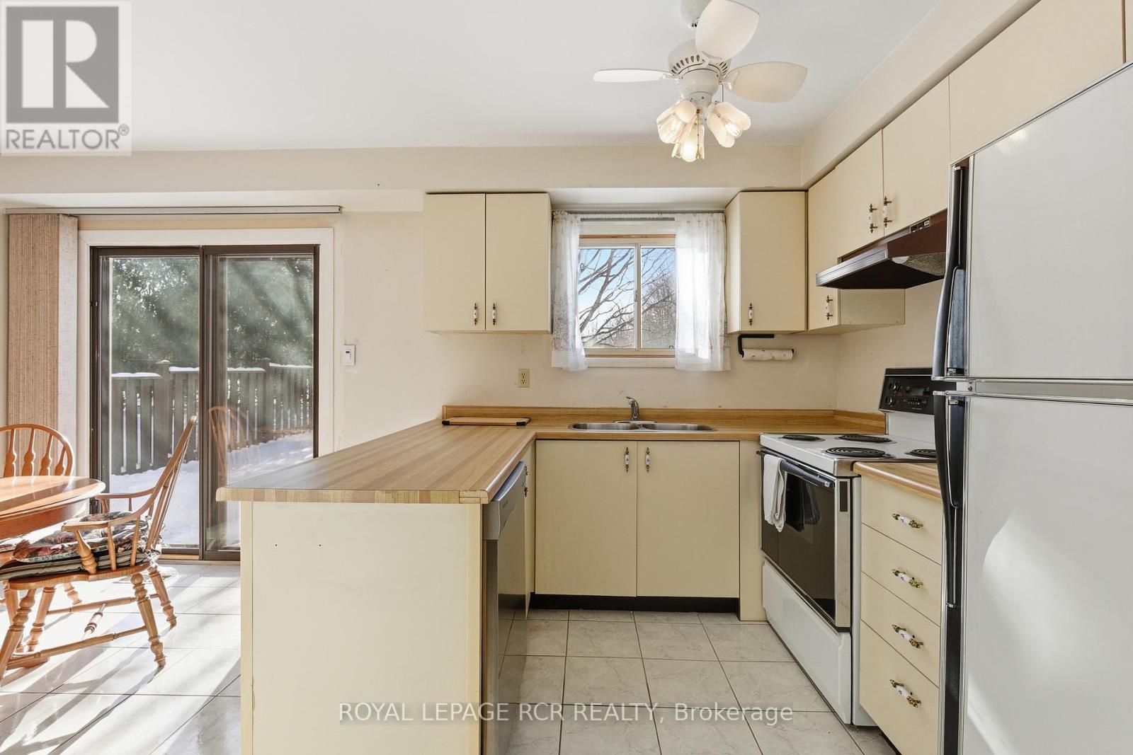 59 Seaton Drive, Aurora (Aurora Highlands), Ontario  L4G 3W9 - Photo 19 - N12806066