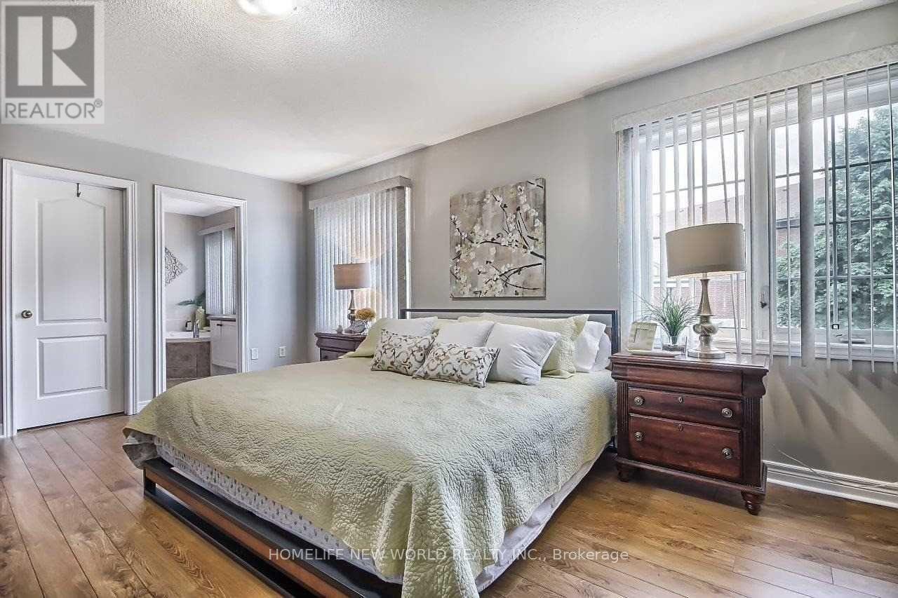 732 Millard Street, Whitchurch-Stouffville, Ontario  L4A 0B3 - Photo 10 - N12806072