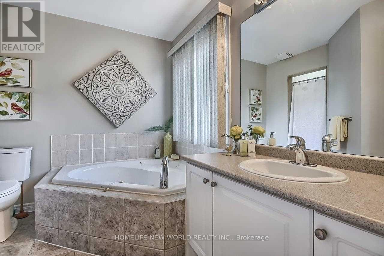 732 Millard Street, Whitchurch-Stouffville, Ontario  L4A 0B3 - Photo 11 - N12806072