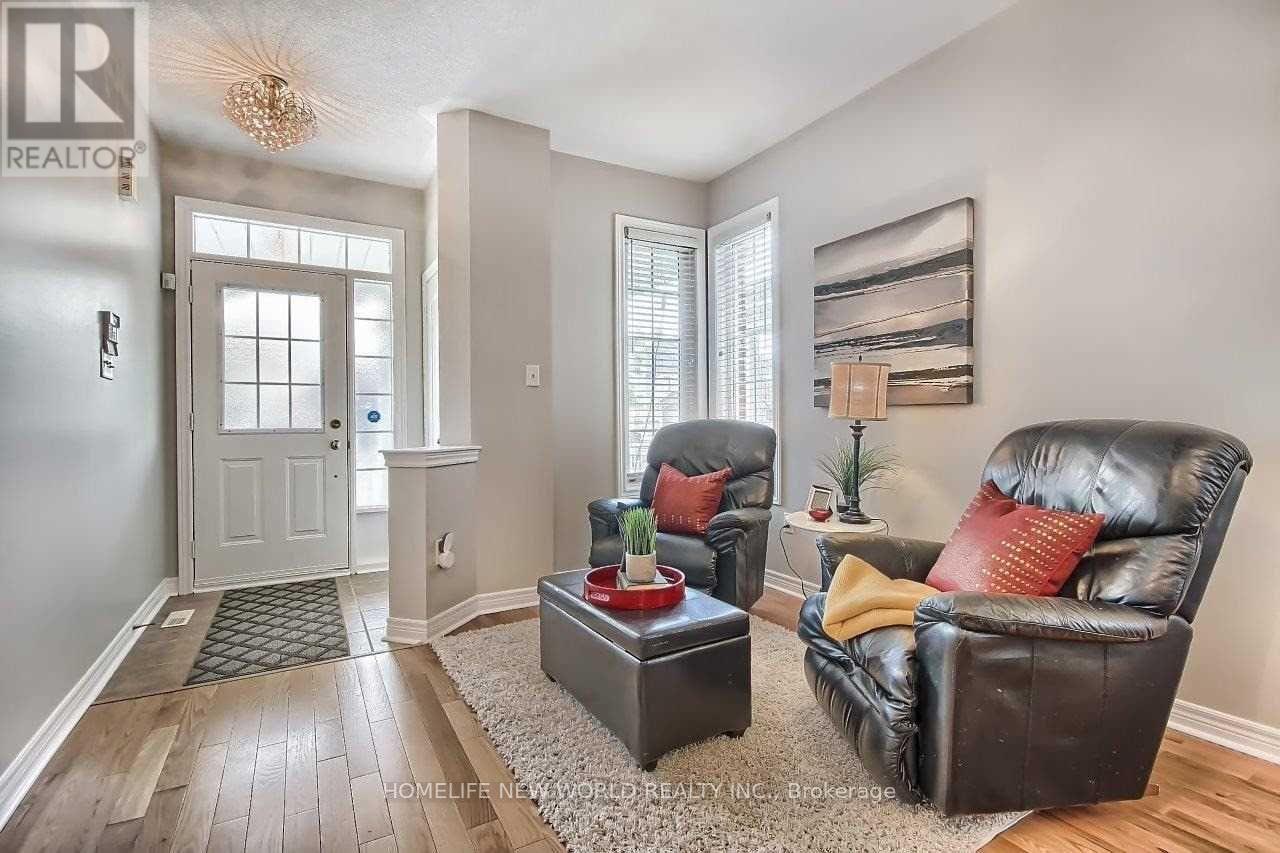 732 Millard Street, Whitchurch-Stouffville, Ontario  L4A 0B3 - Photo 2 - N12806072