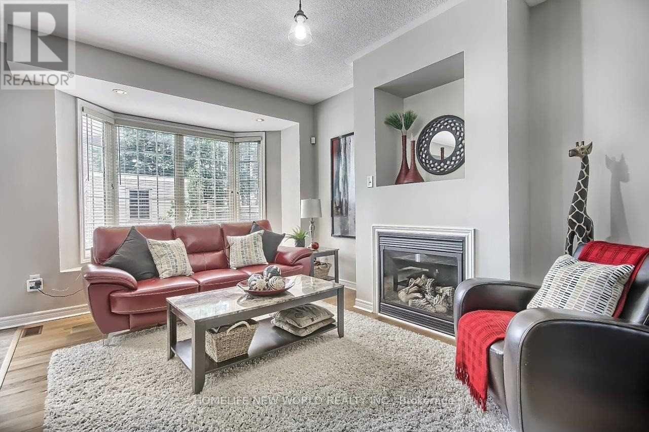 732 Millard Street, Whitchurch-Stouffville, Ontario  L4A 0B3 - Photo 8 - N12806072