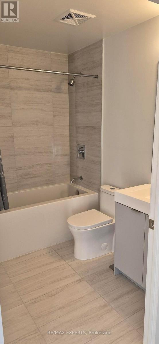 1101 - 474 Caldari Road, Vaughan (Concord), Ontario  L4K 0R5 - Photo 10 - N12806102