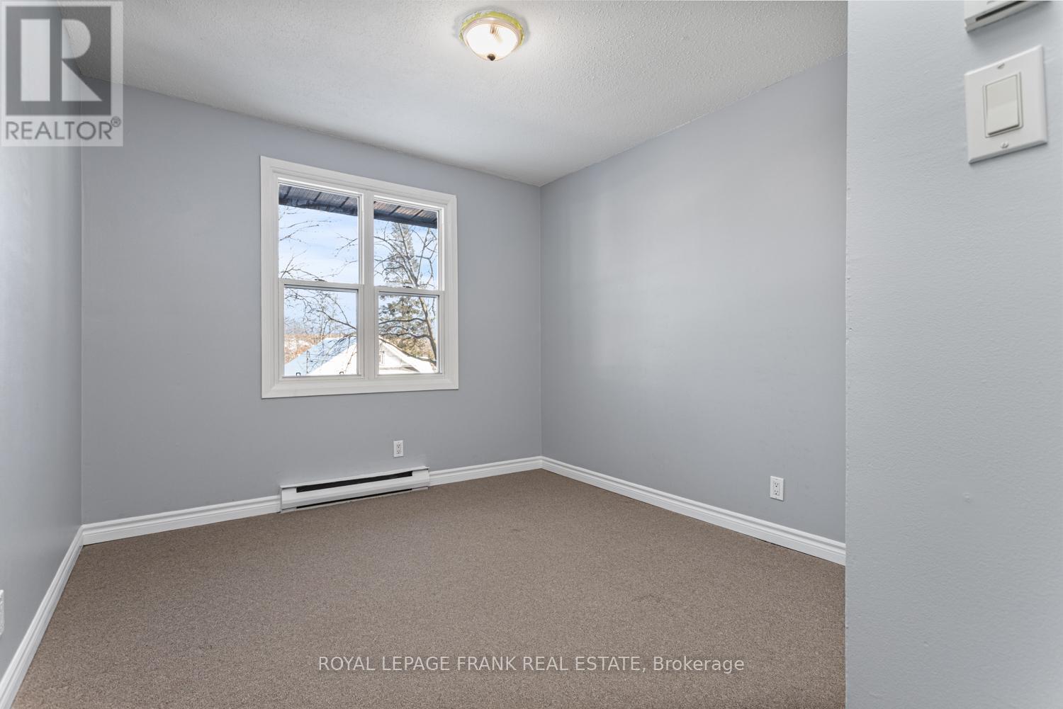 305 - 25 College Street E, Belleville, Ontario  K8P 2E3 - Photo 11 - X12720234