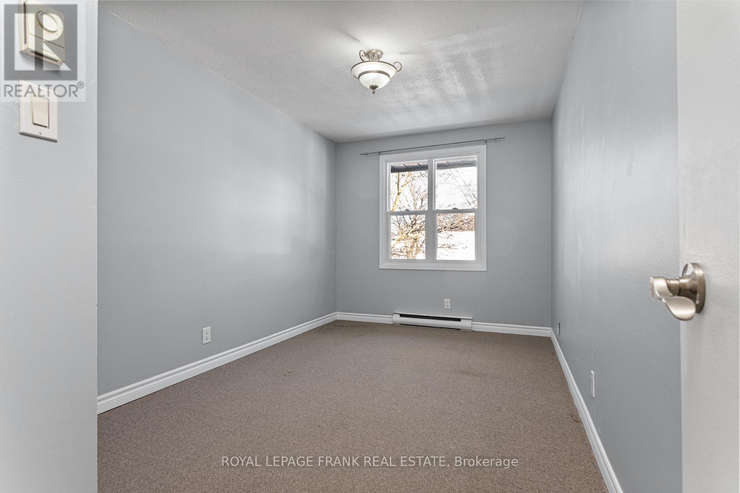 305 - 25 College Street E, Belleville, Ontario  K8P 2E3 - Photo 9 - X12720234