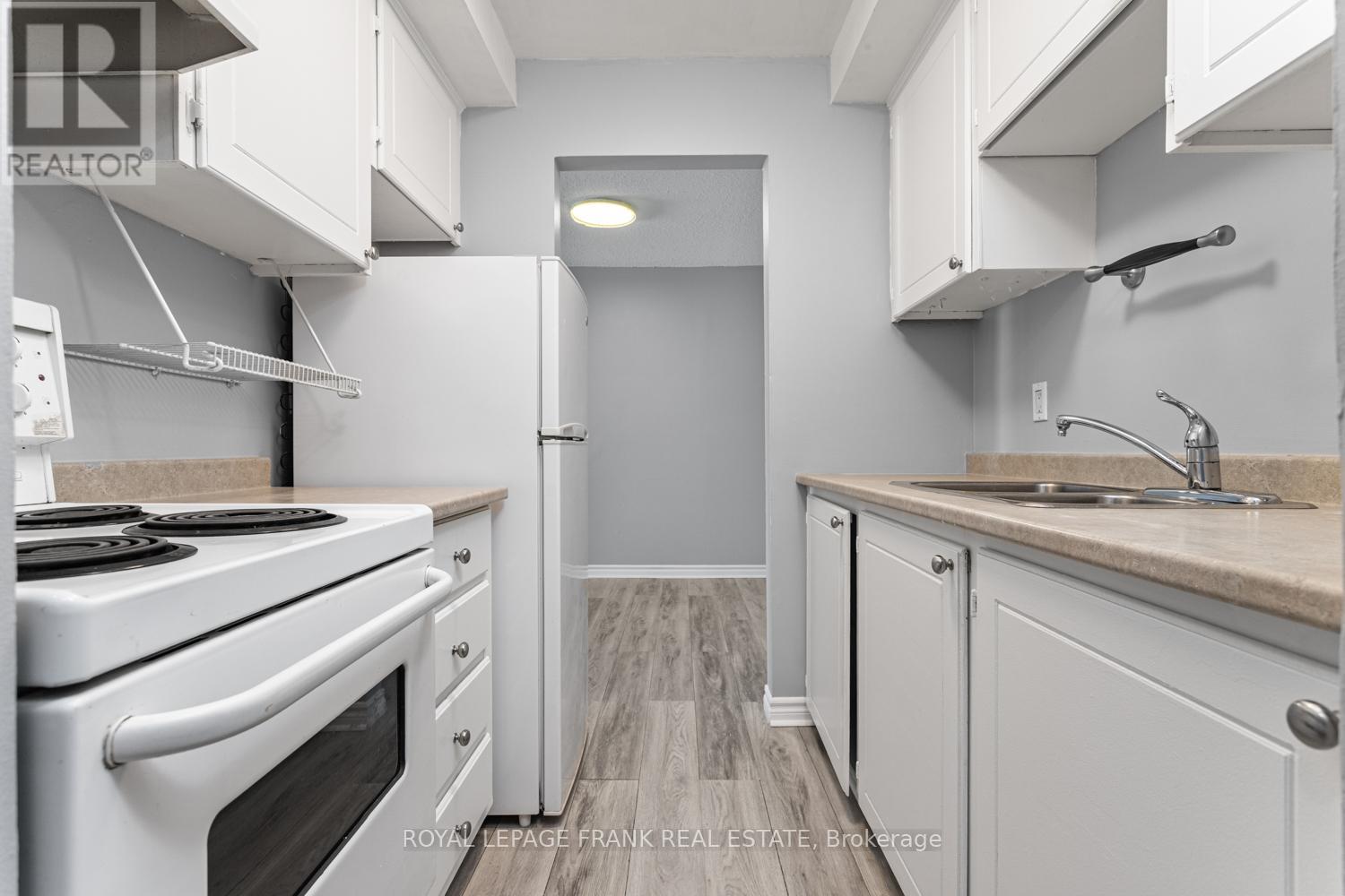 305 - 25 College Street E, Belleville, Ontario  K8P 2E3 - Photo 6 - X12720234