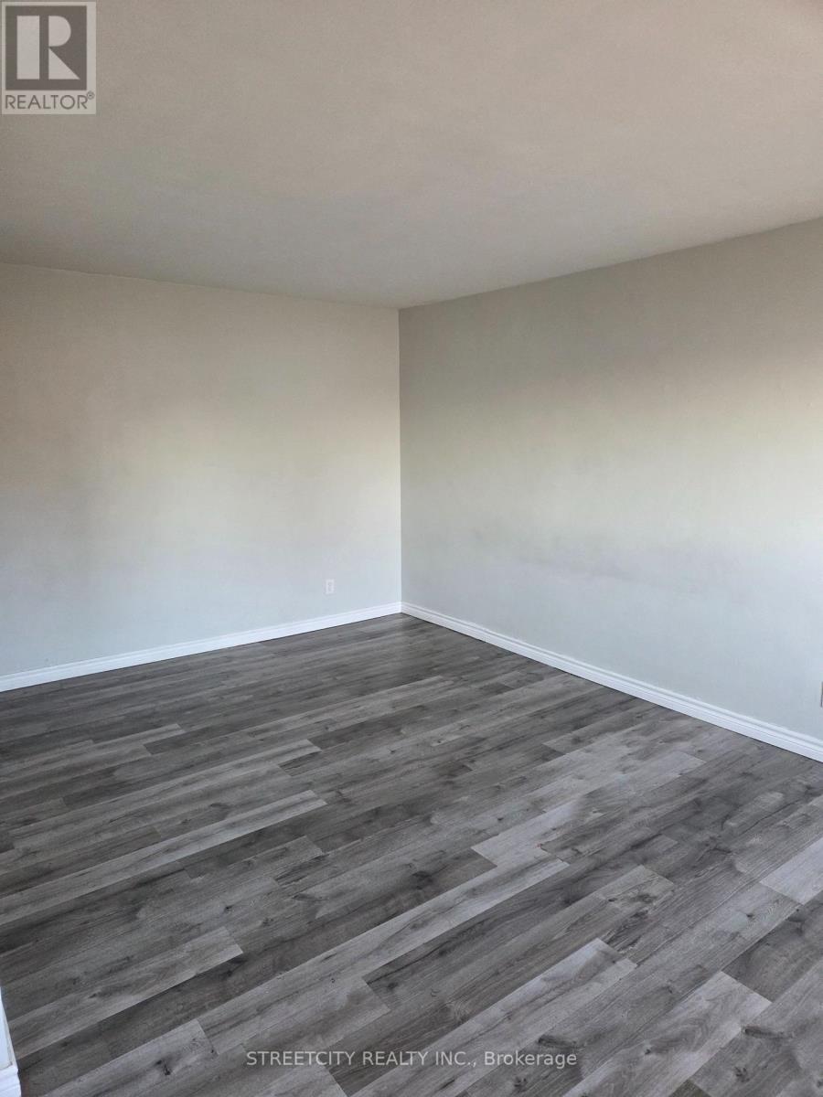34 - 220 Ashland Avenue, London East (East M), Ontario  N5W 4E4 - Photo 14 - X12777306