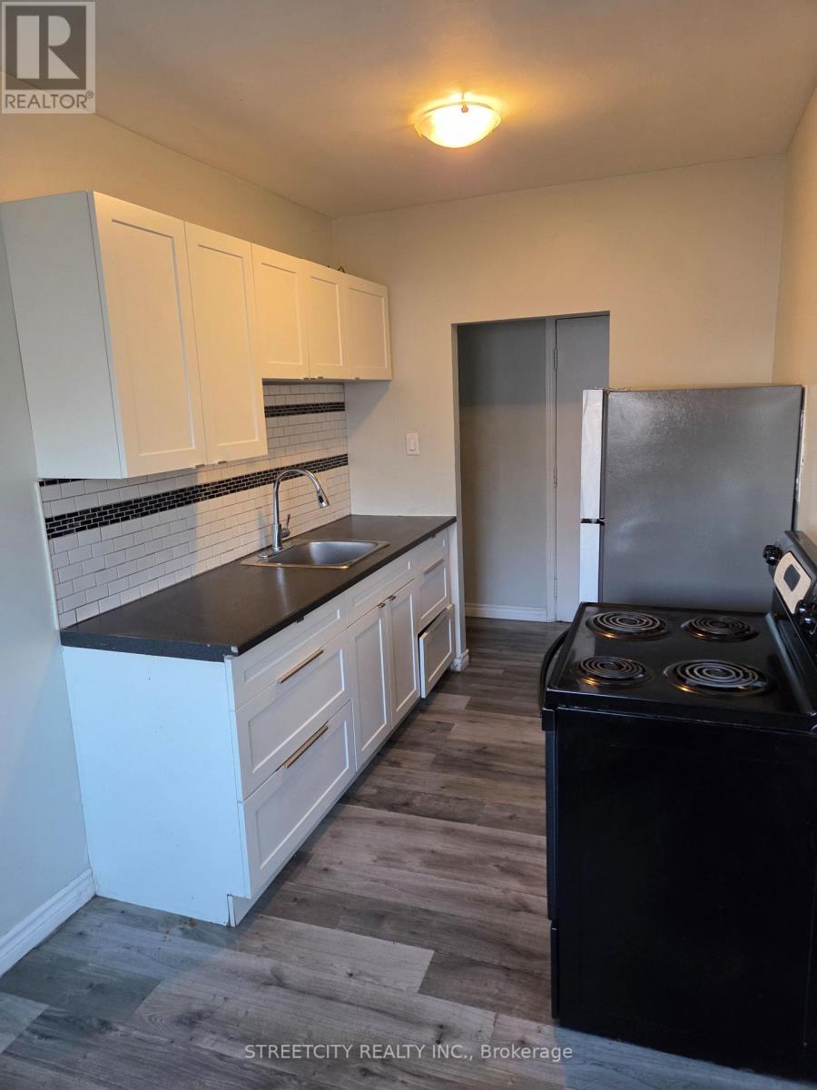 34 - 220 Ashland Avenue, London East (East M), Ontario  N5W 4E4 - Photo 11 - X12777306