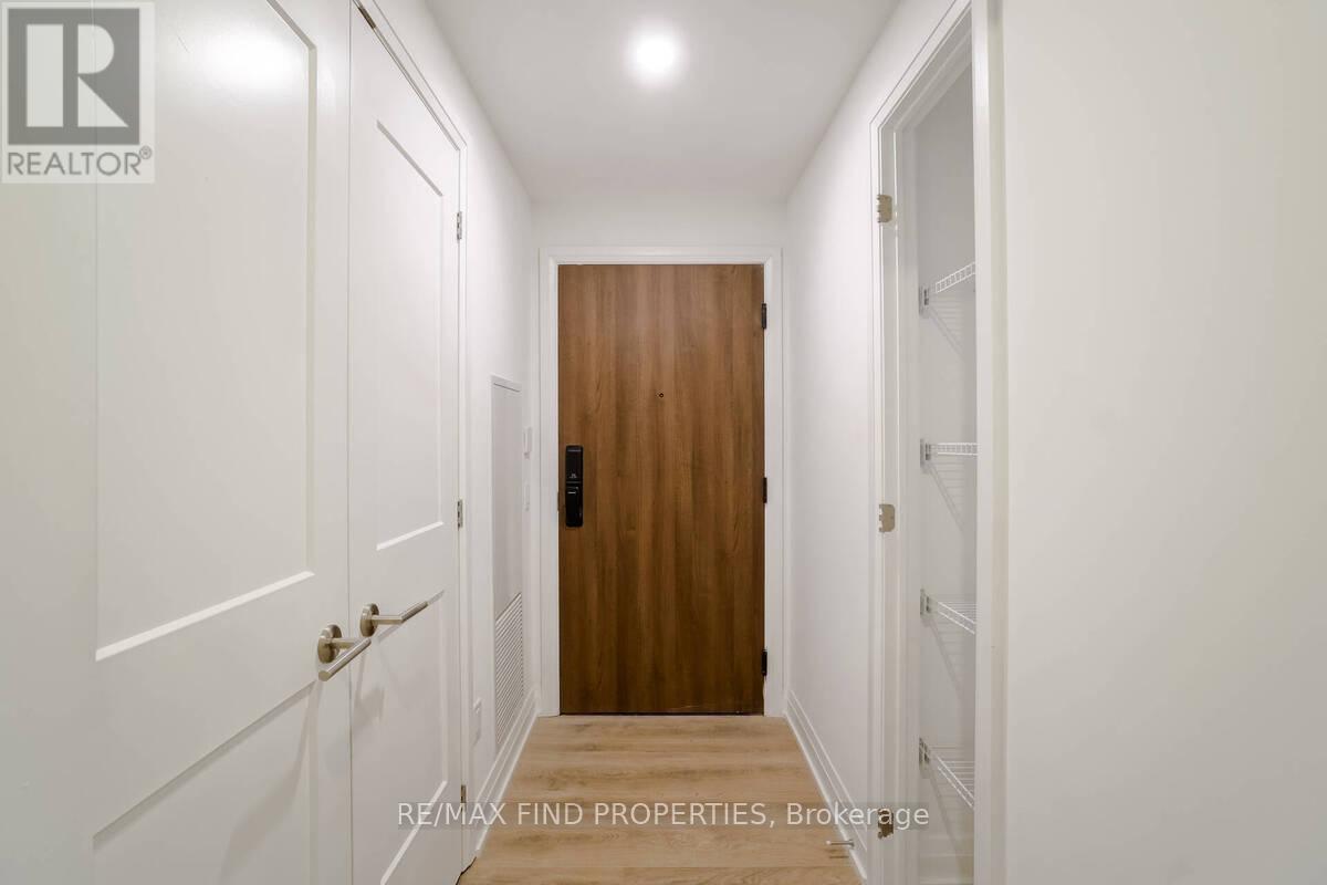 1501 - 21 Park Street E, Mississauga (Port Credit), Ontario  L5G 0C2 - Photo 7 - W12805880