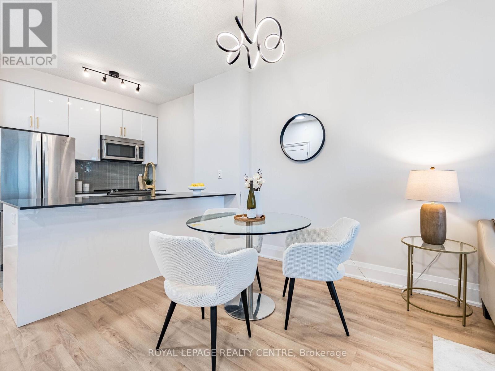 809 - 4011 Brickstone Mews, Mississauga (City Centre), Ontario  L5B 0G3 - Photo 18 - W12805900