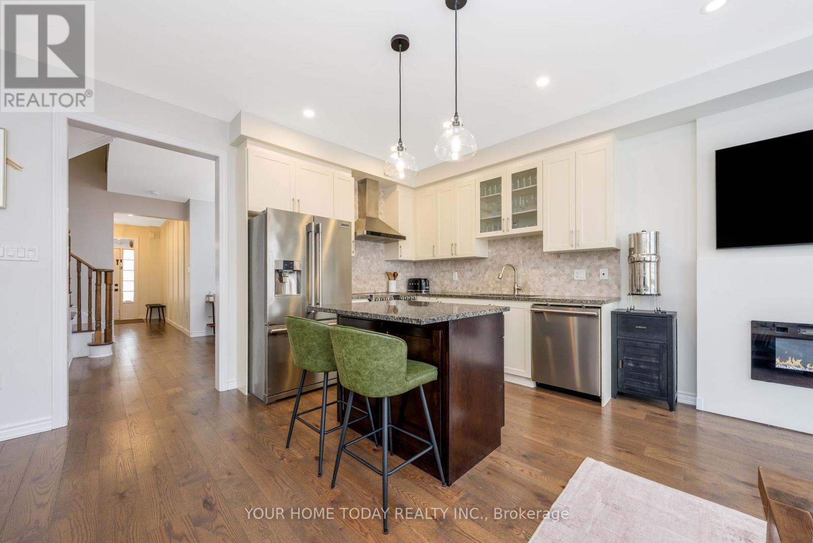 37 Ridgegate Crescent, Halton Hills (Georgetown), Ontario  L7G 0L6 - Photo 6 - W12805918