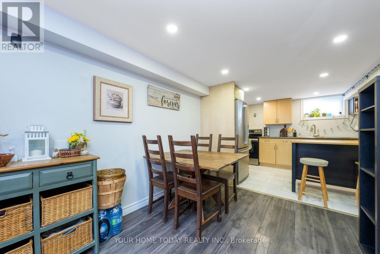 20 Elgin Street, Halton Hills (Georgetown), Ontario  L7G 3M3 - Photo 31 - W12805924