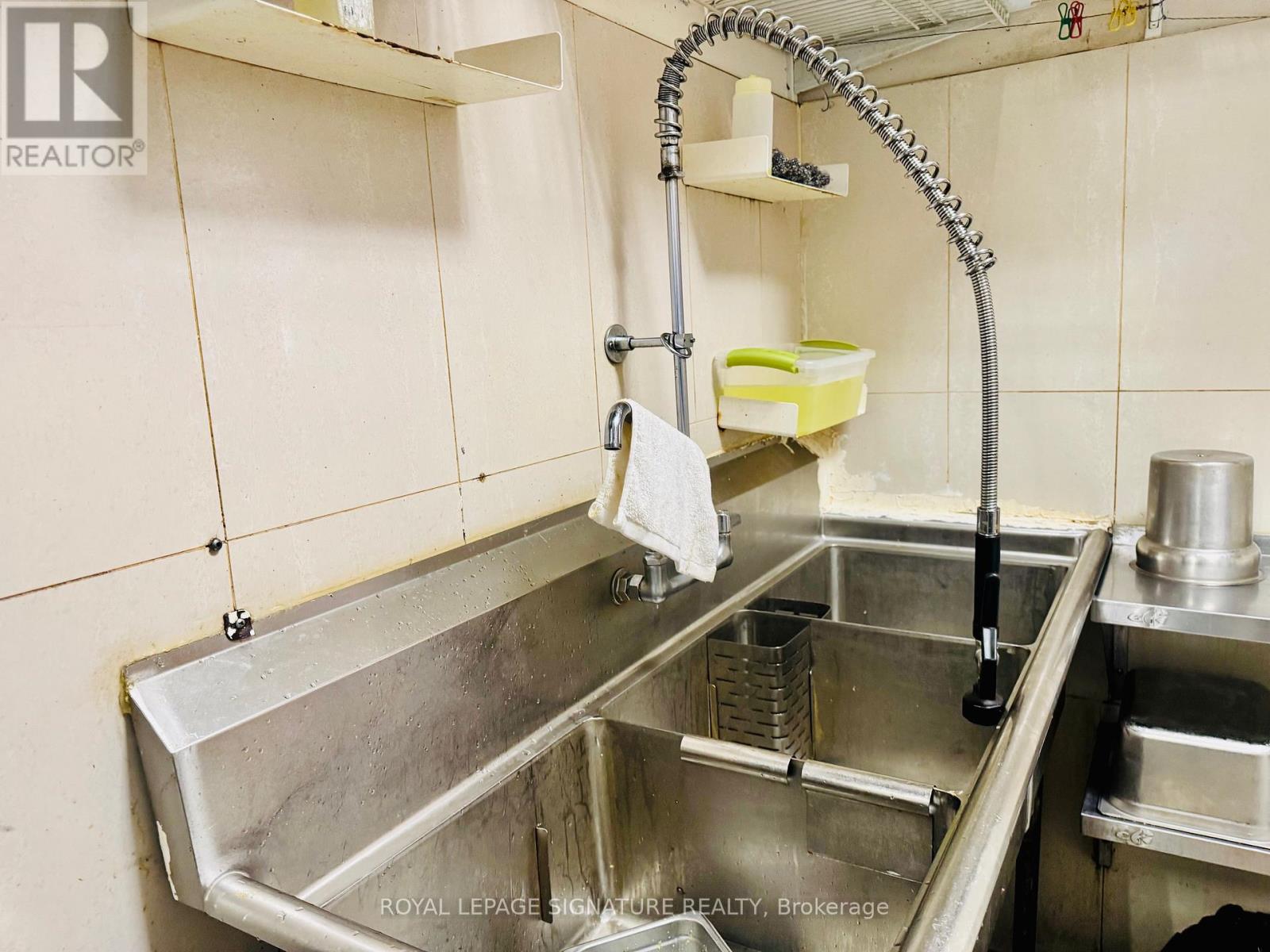 A3 - 755 Dundas Street W, Mississauga (Mavis-Erindale), Ontario  L5C 3B6 - Photo 14 - W12805932