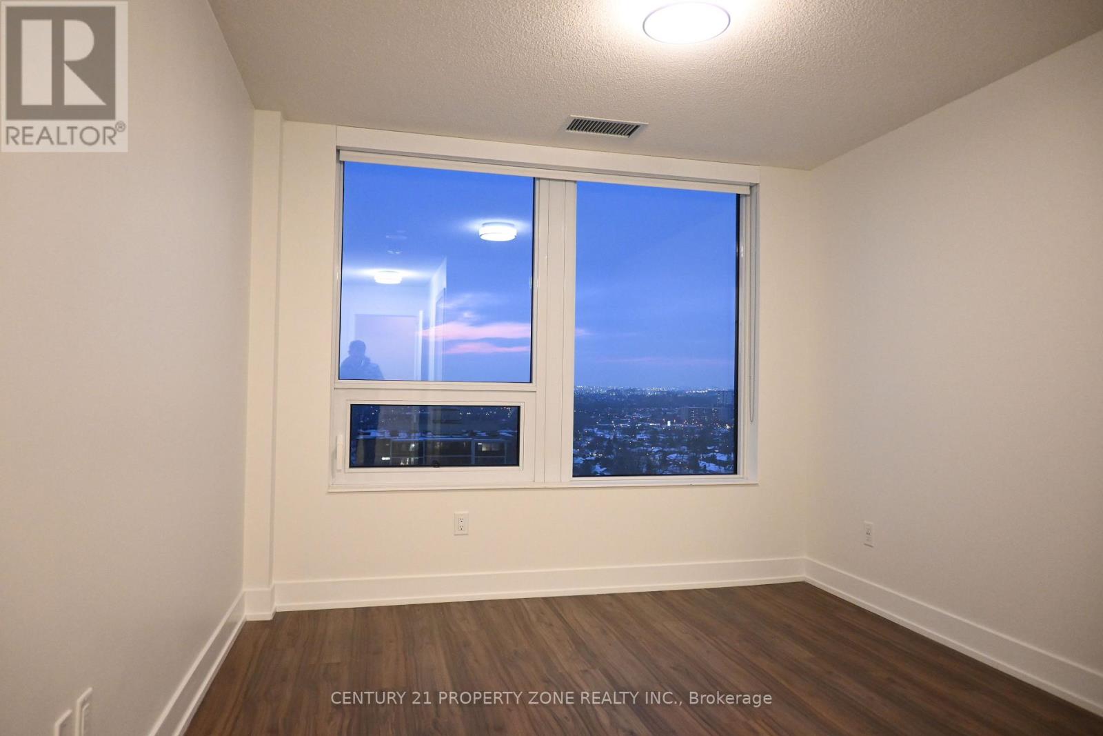 2002 - 10 Eva Road, Toronto, Ontario  M9C 0B3 - Photo 10 - W12805954