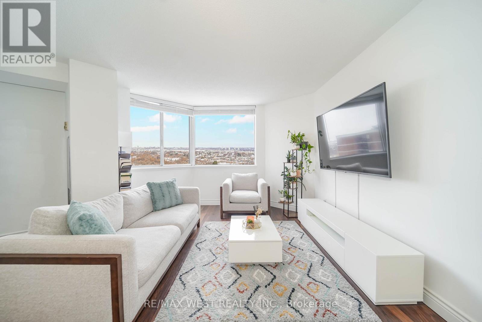 Ph10 - 234 Albion Road, Toronto, Ontario  M9W 6A7 - Photo 3 - W12806086