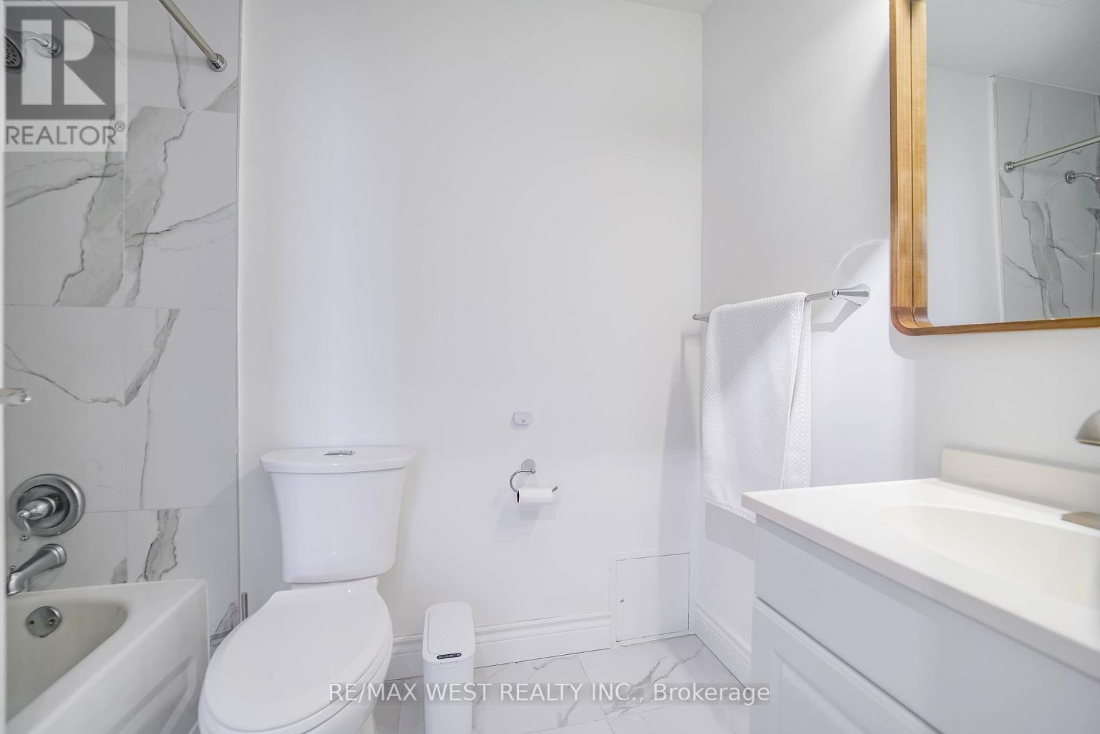 Ph10 - 234 Albion Road, Toronto, Ontario  M9W 6A7 - Photo 6 - W12806086