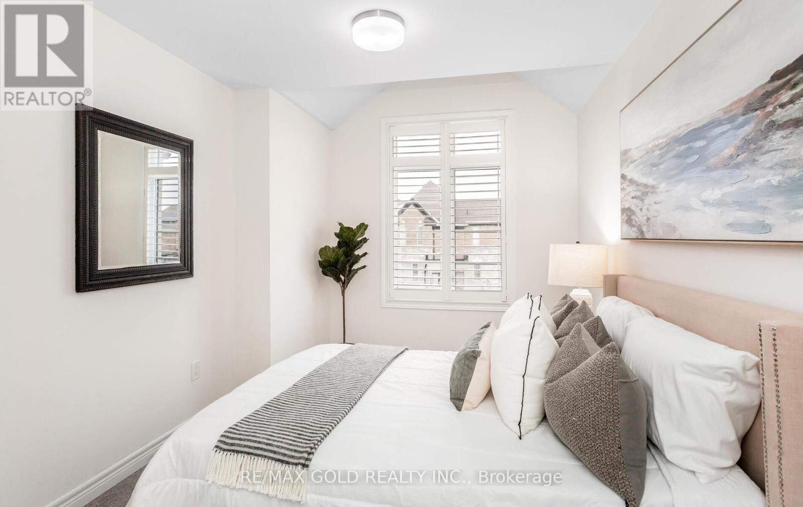 1322 Hamman Way, Milton (Fo Ford), Ontario  L9E 1L5 - Photo 30 - W12806098