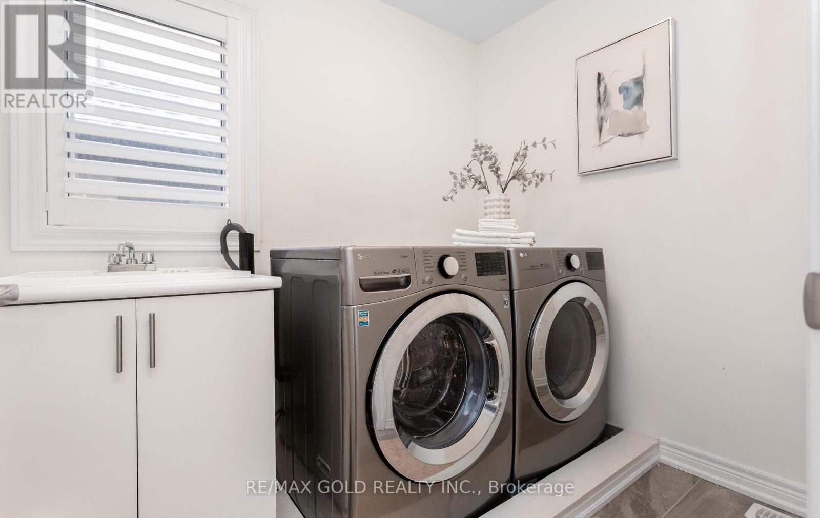 1322 Hamman Way, Milton (Fo Ford), Ontario  L9E 1L5 - Photo 37 - W12806098