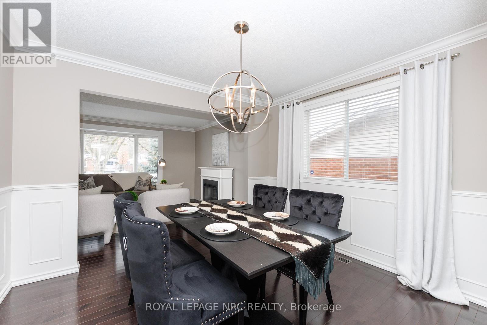 28 Spruceside Crescent, Pelham, Ontario  L0S 1E1 - Photo 9 - X12804474