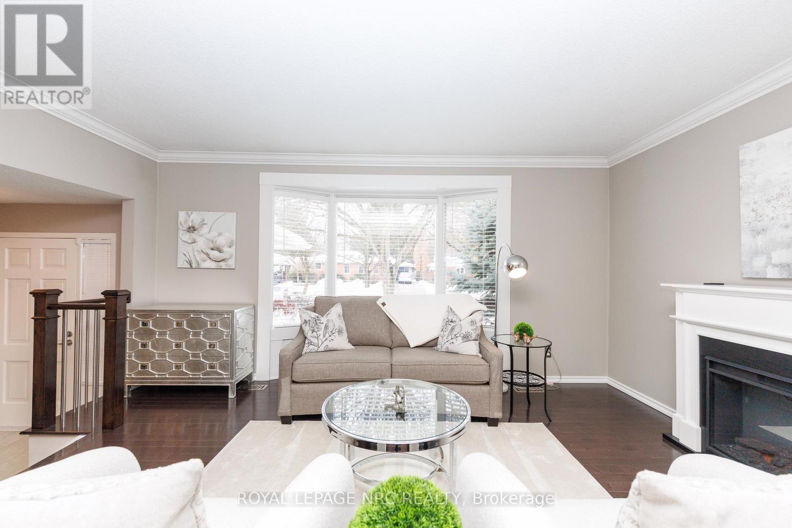 28 Spruceside Crescent, Pelham, Ontario  L0S 1E1 - Photo 5 - X12804474