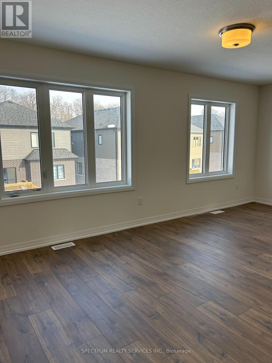 64 Mckernan Avenue, Brantford, Ontario  N3V 0C2 - Photo 8 - X12806058