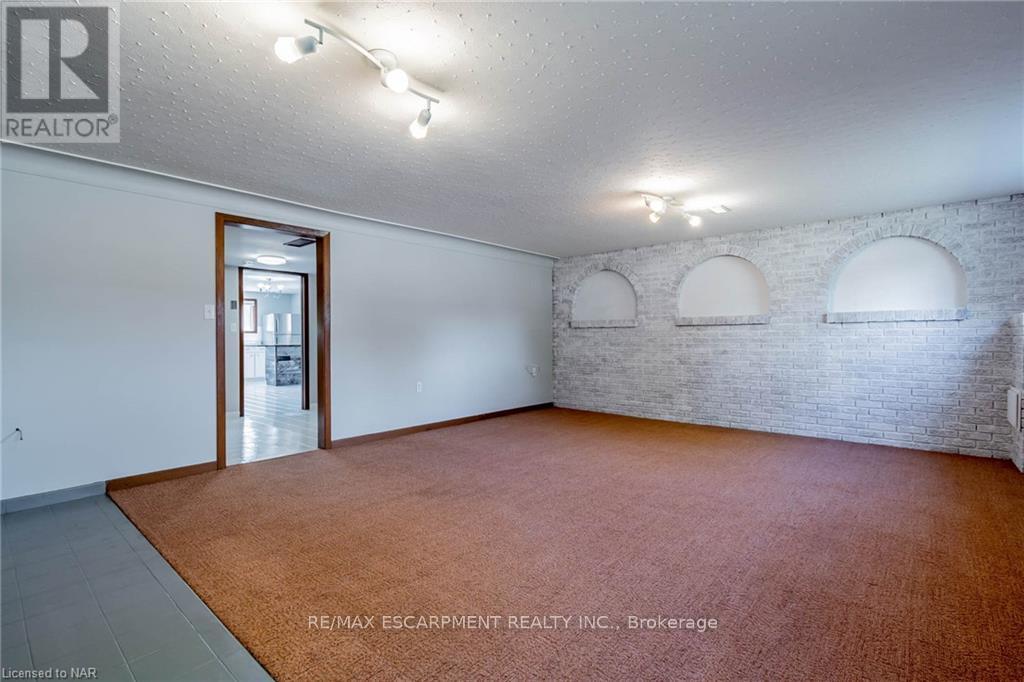 31 Westwood Crescent, Welland, Ontario  L3C 4R2 - Photo 17 - X12806062