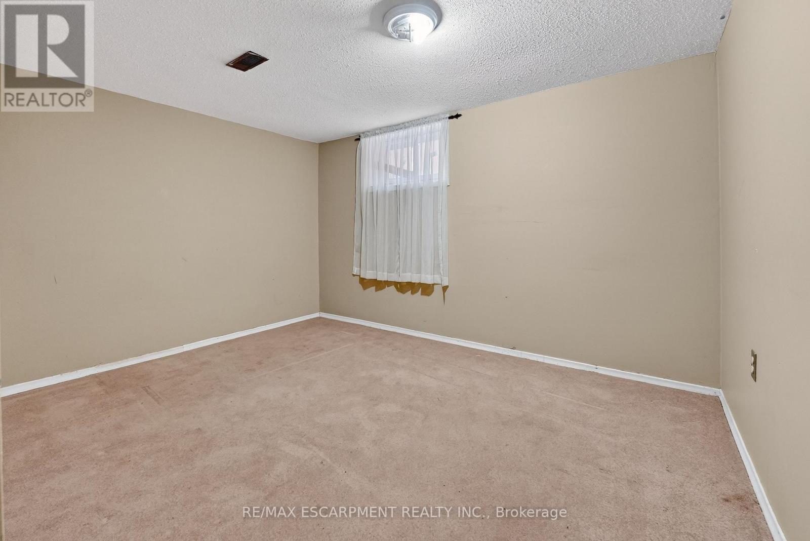 209 Ravenbury Drive, Hamilton, Ontario  L8W 2J2 - Photo 26 - X12806092