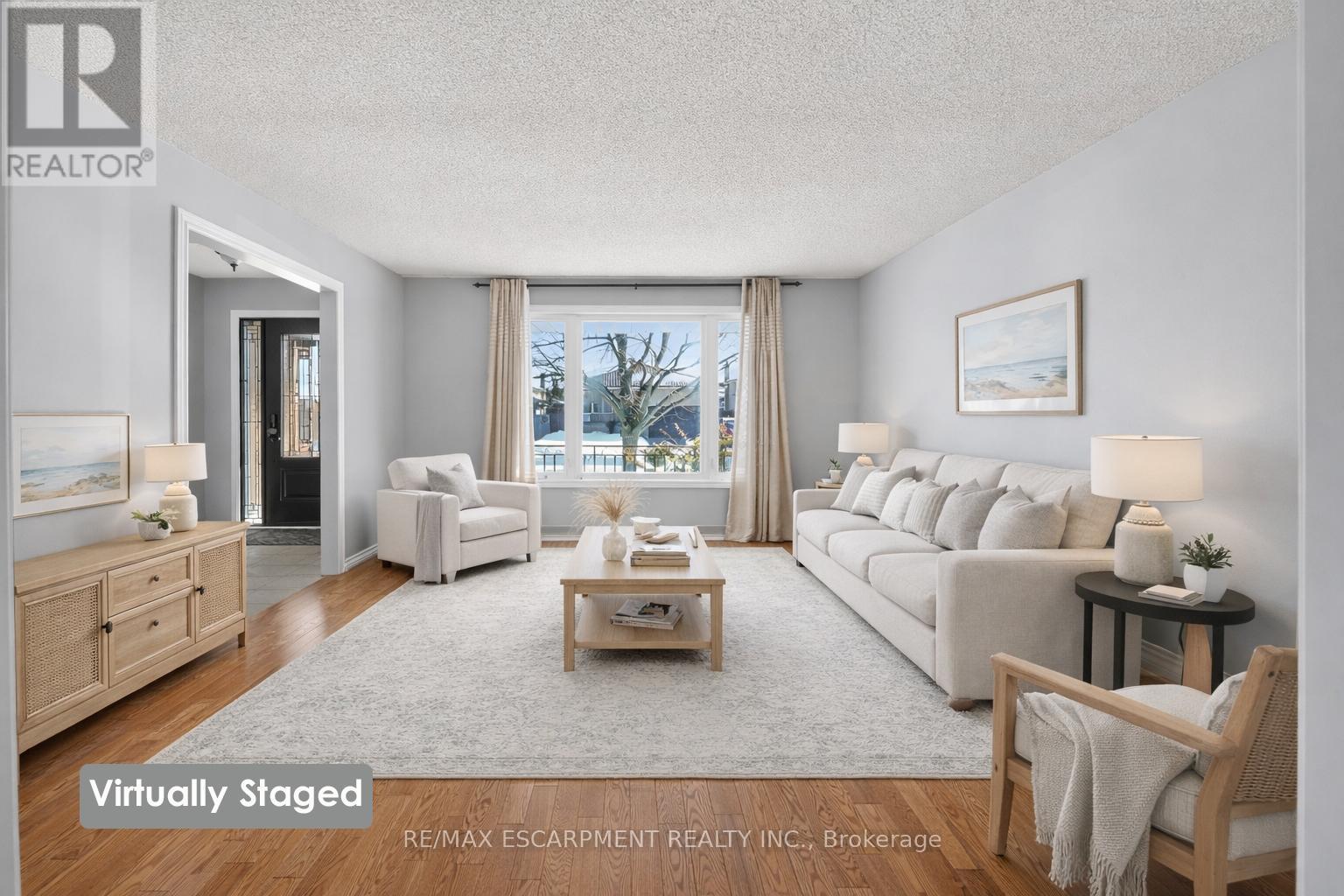 209 Ravenbury Drive, Hamilton, Ontario  L8W 2J2 - Photo 3 - X12806092