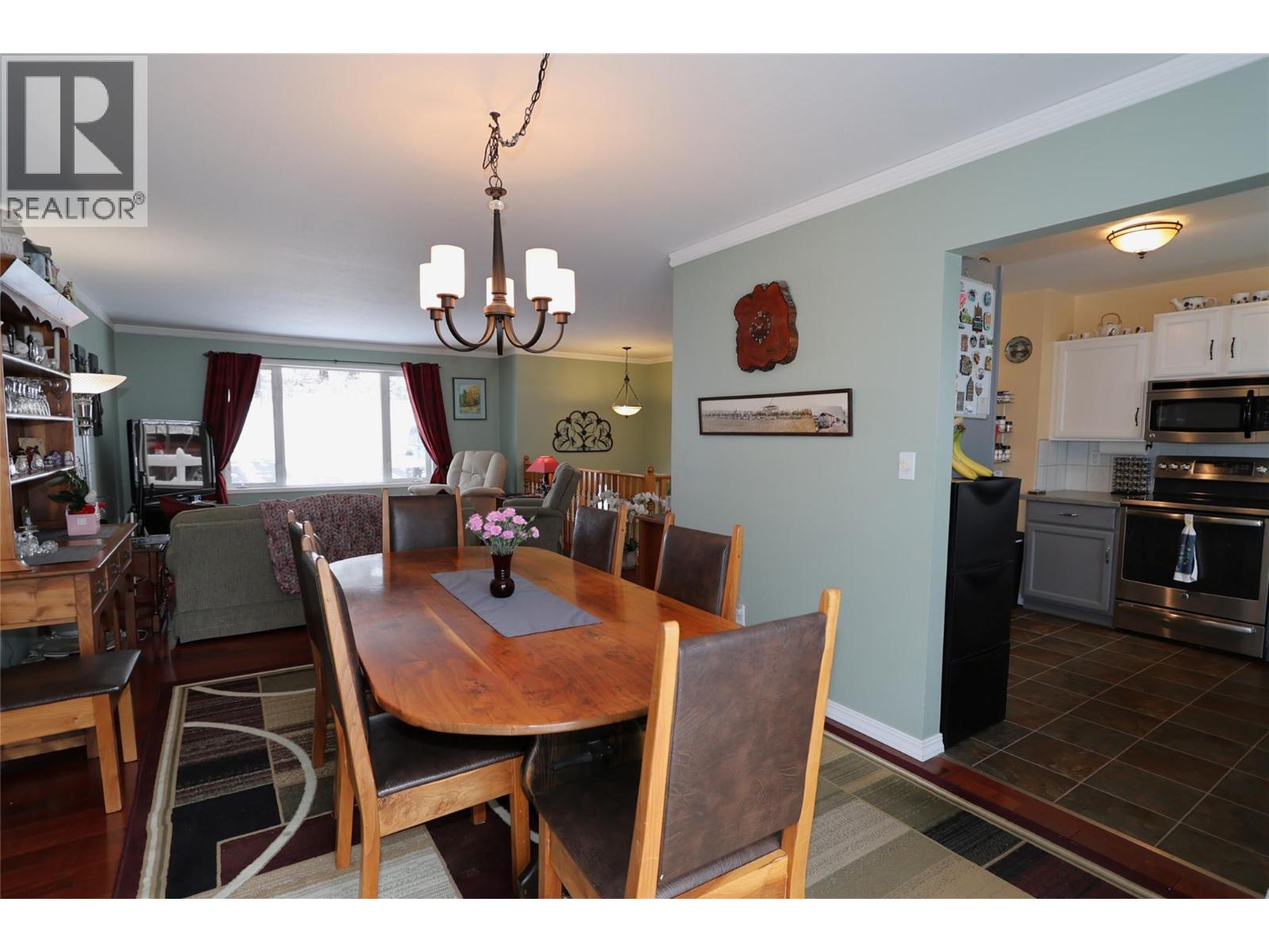 660 Knighton Road, Kimberley, British Columbia  V1A 1E2 - Photo 7 - 10376180