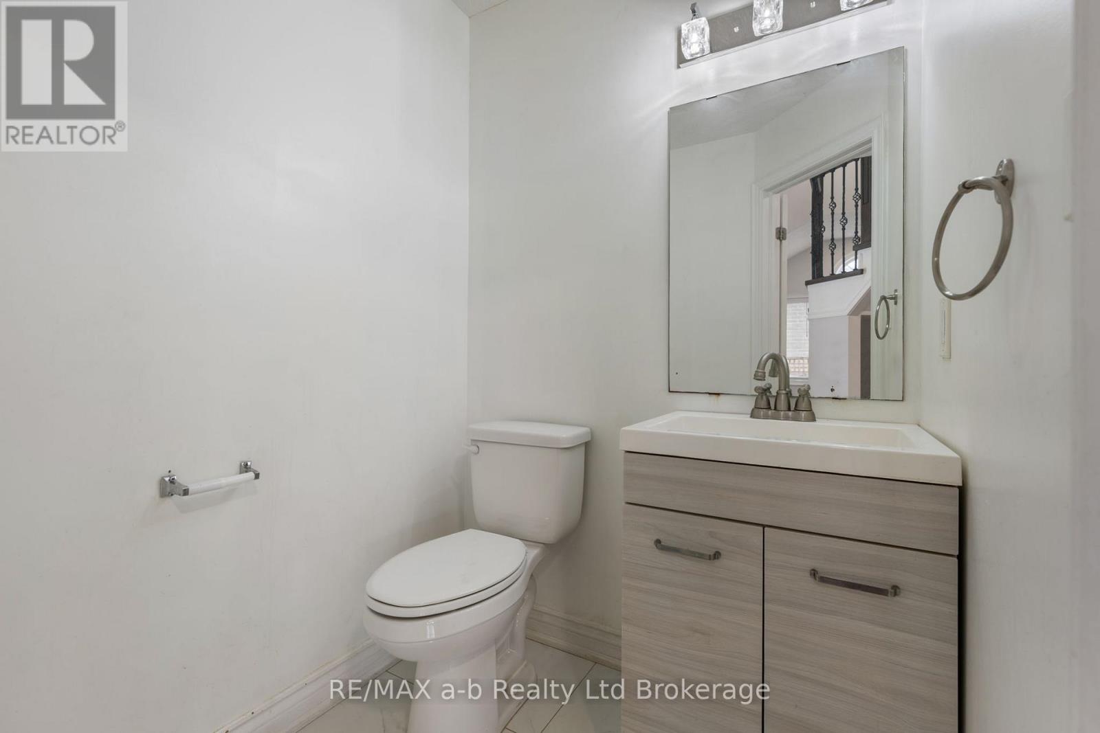 687 Spitfire Street, Woodstock, Ontario  N4T 0B1 - Photo 16 - X12805606