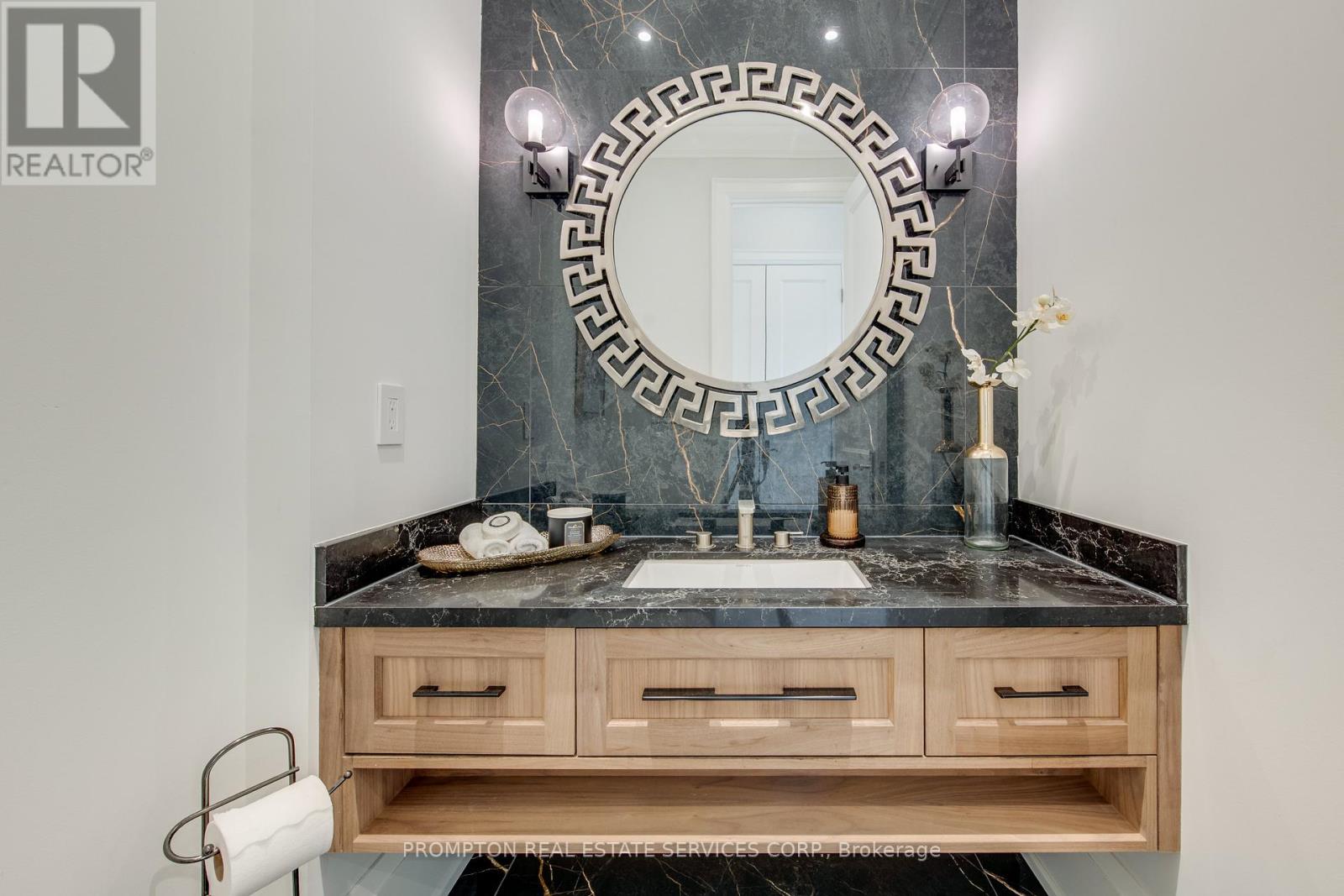 47 Wycliffe Crescent, Toronto, Ontario  M2K 1V7 - Photo 8 - C12701934