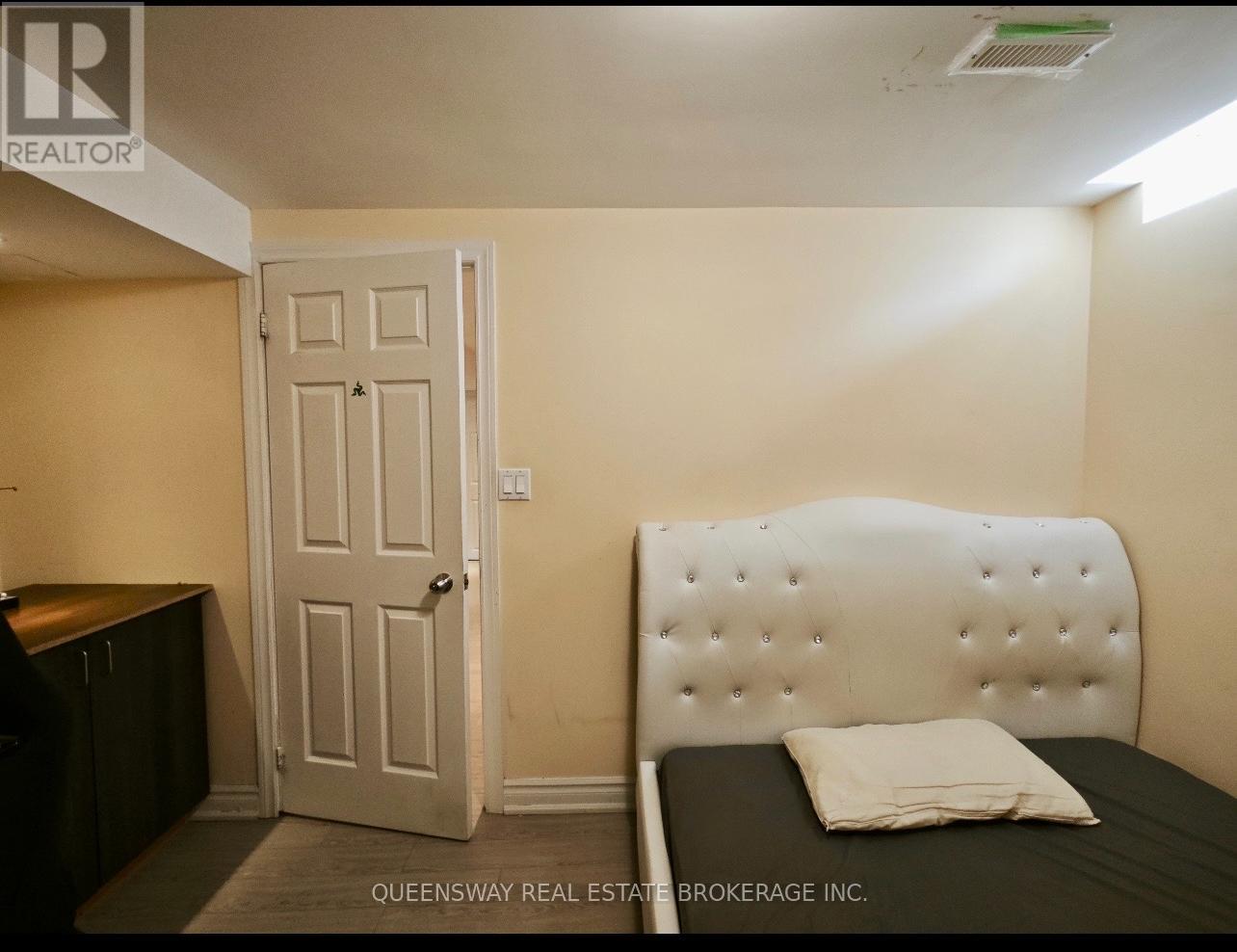 2 - 23 Robert Attersley Drive E, Whitby (Taunton North), Ontario  L1R 3E3 - Photo 4 - E12806012